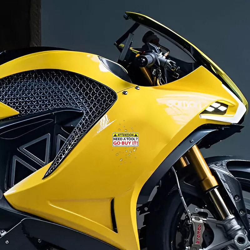 面白いニードツールステッカー 1PC 黄赤警告ビニールデカー - Workshop Tools Needed のレビューと価格